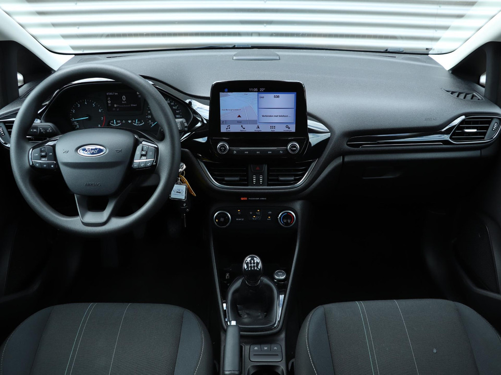 Ford Fiesta 1.1 Trend *Navigatie*Airco*Bluetooth* 46274132-2.jpg | Autodeka.nl