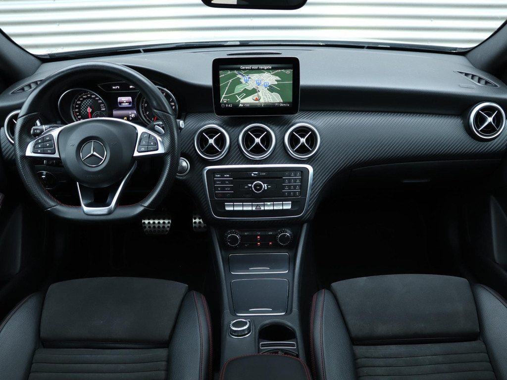 Mercedes-Benz A-Klasse 160 Ambition AMG Night Automaat *Panodak*Alcantara* 47483305-2.jpg | Autodeka.nl