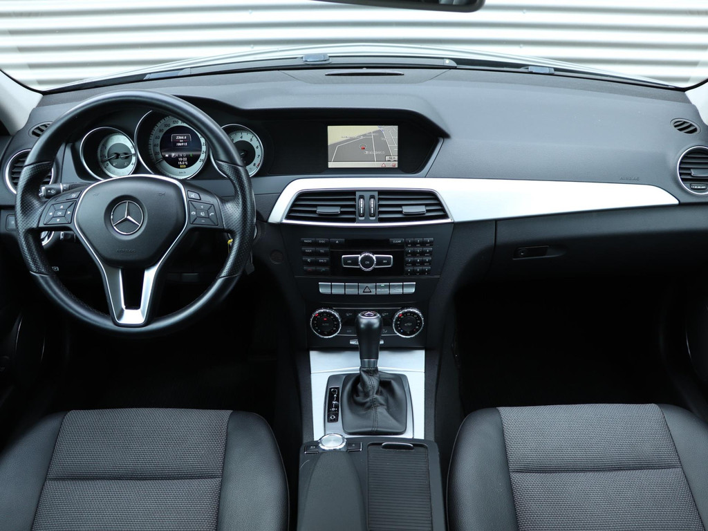 Mercedes-Benz C-Klasse 180 Ambition Avantgarde Automaat *1e Eigenaar* 49016692-2.jpg | Autodeka.nl