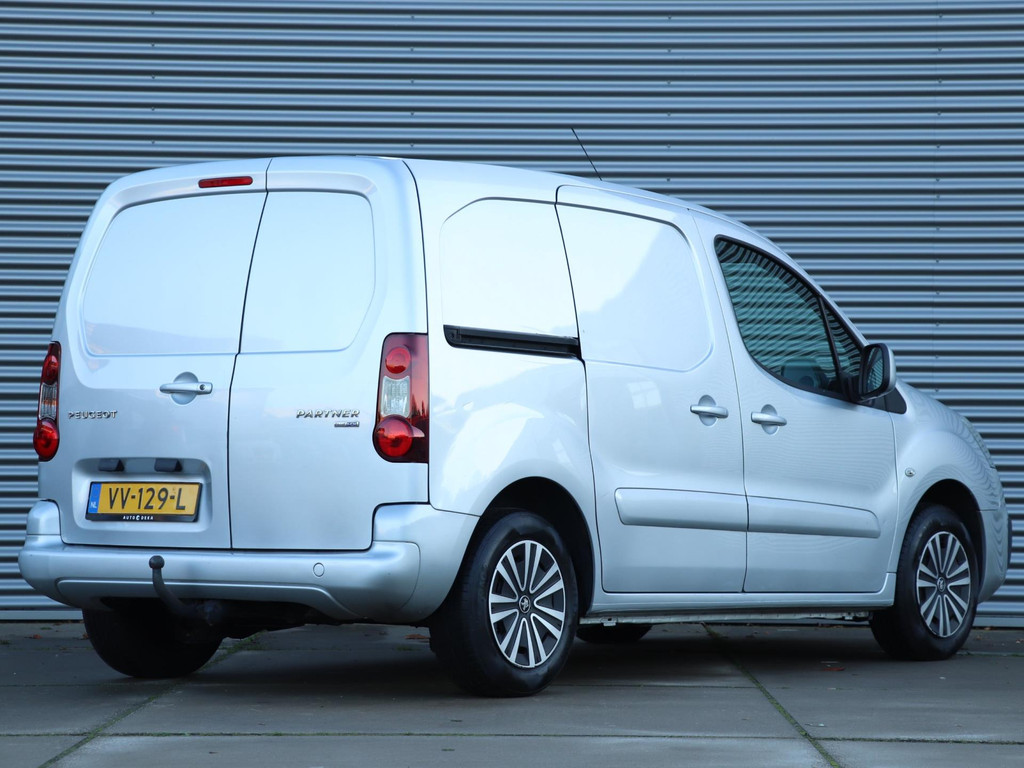 Peugeot Partner 120 1.6 BlueHDi 100 XR *Navigatie*Schuifdeur*Trekhaak* 49094085-1.jpg | Autodeka.nl