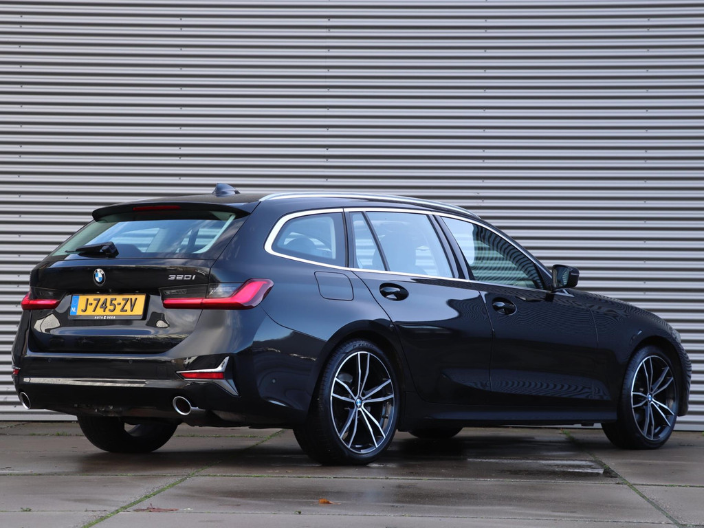 BMW 3 Serie Touring 320i Luxury High Executive *Dealeronderh.*Panodak*Leder* 49321042-1.jpg | Autodeka.nl
