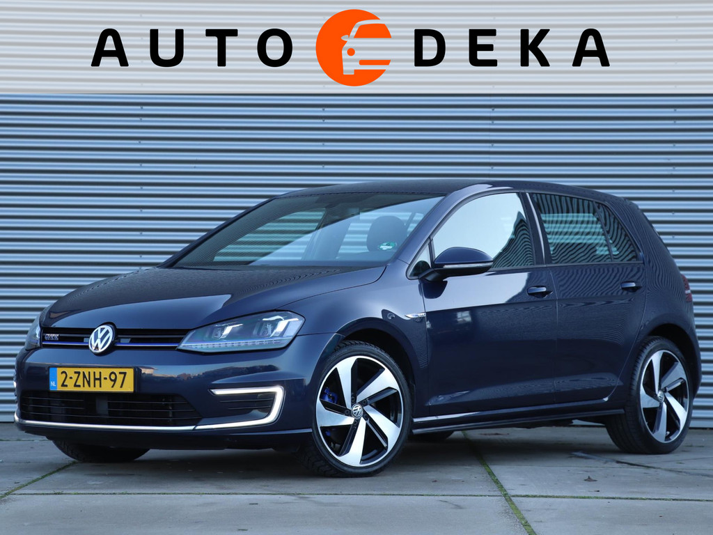 Volkswagen Golf 1.4 TSI GTE *Leder*Adaptive Cruise*Trekhaak* 49431109-0.jpg | Autodeka.nl