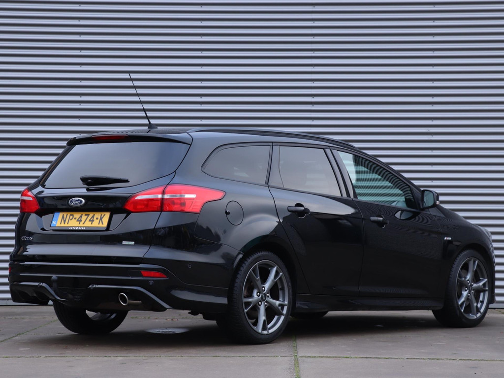 Ford Focus Wagon 1.5 EcoBoost ST-Line *Navigatie*Trekhaak* 49794608-1.jpg | Autodeka.nl