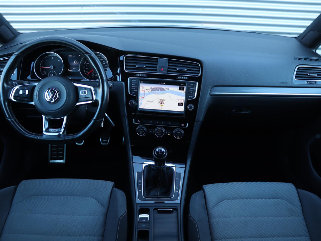 Volkswagen Golf Variant 1.6 TDI R-Line Business *Groot Navi*Parkeersens.* 50318548-2.jpg | Autodeka.nl