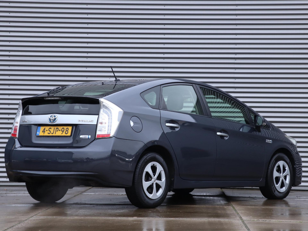 Toyota Prius 1.8 Plug-in Dynamic Business *Dealeronderh.*LED-koplampen* 50559546-1.jpg | Autodeka.nl