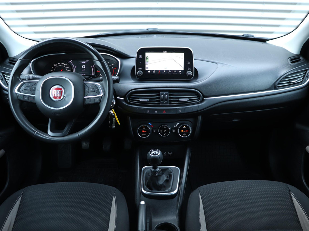 Fiat Tipo 1.4 T-Jet 16v Business *Navigatie*Klimaatreg.*Parkeersens.* 50641002-2.jpg | Autodeka.nl