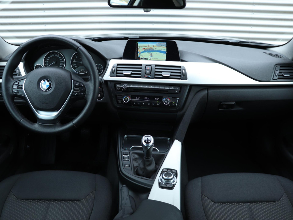 BMW 4 Serie Coupé 420i Executive *1e Eigenaar*Navigatie*Parkeersens.* 50787961-2.jpg | Autodeka.nl