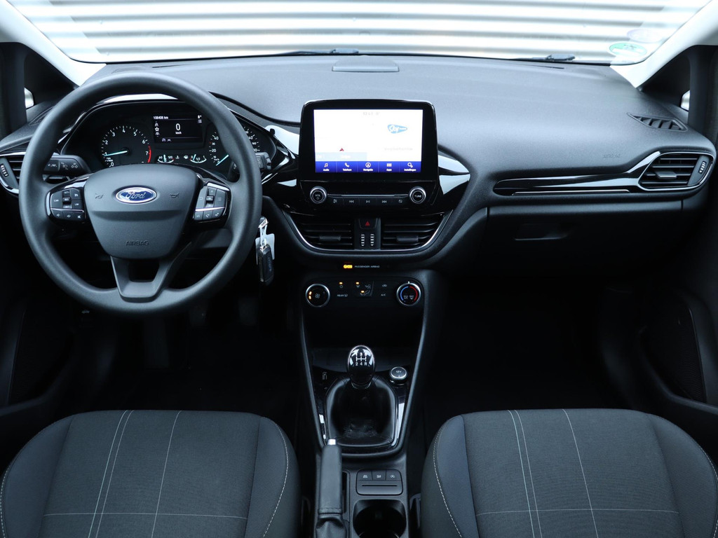 Ford Fiesta 1.1 Trend *Navigatie*Cruisecontr.*Parkeersens.* 51006214-2.jpg | Autodeka.nl