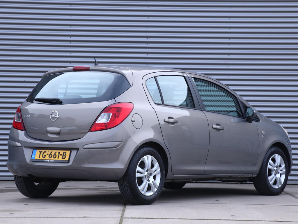 Opel Corsa 1.2-16V Anniversary Edition *Airco*Cruisecontr.* 51158320-1.jpg | Autodeka.nl