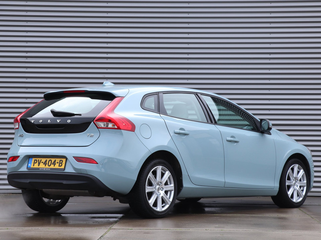 Volvo V40 1.5 T2 Nordic+ Automaat *Dealeronderh*ACC*Stoelverw.* 51944908-1.jpg | Autodeka.nl