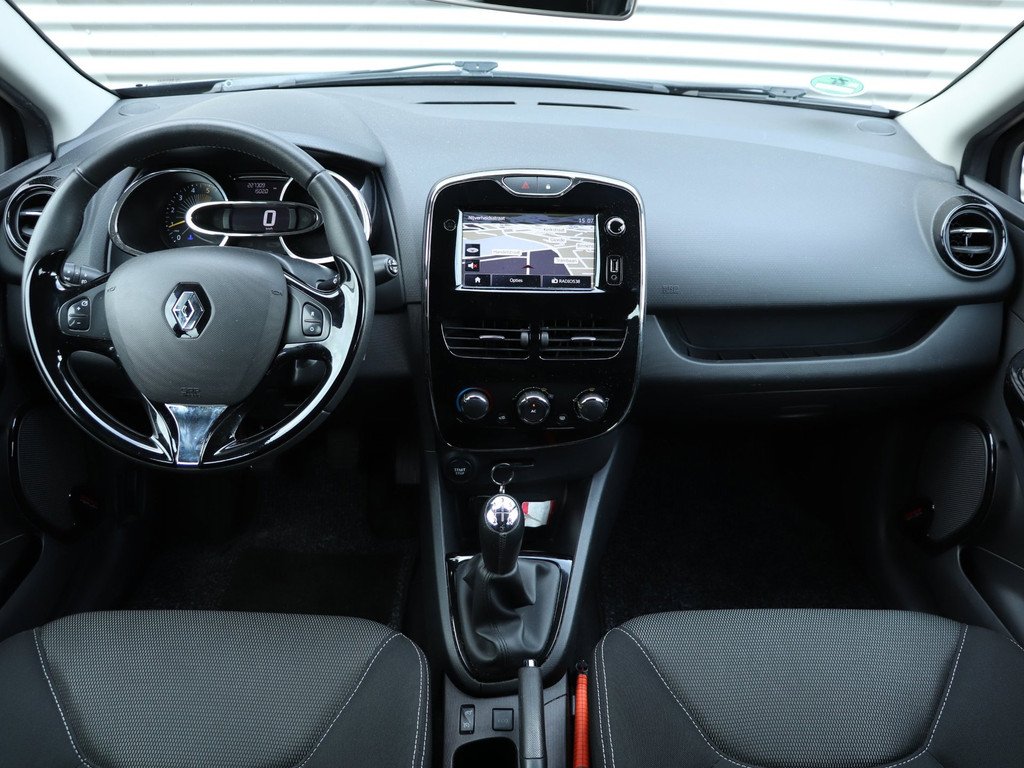 Renault Clio 1.5 dCi ECO Expression *Navigatie*Cruisecontr.* 51977791-2.jpg | Autodeka.nl