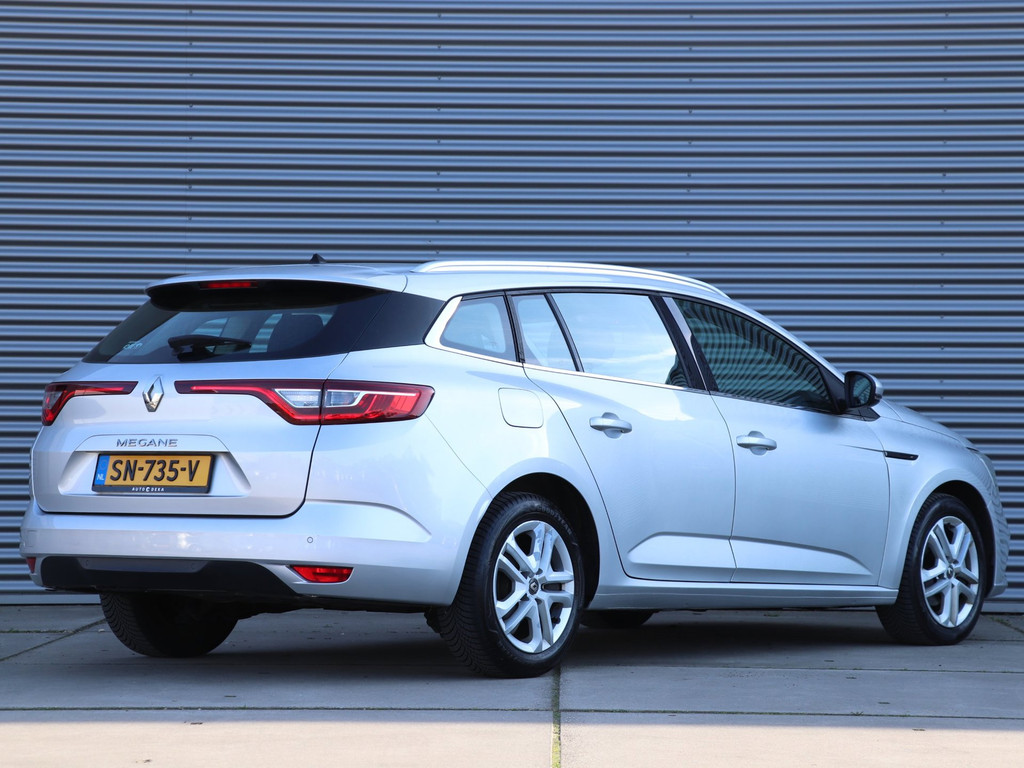 Renault Mégane Estate 1.5 dCi Zen Automaat *Navigatie*Stoelverw.*Parkeersens.* 52161845-1.jpg | Autodeka.nl