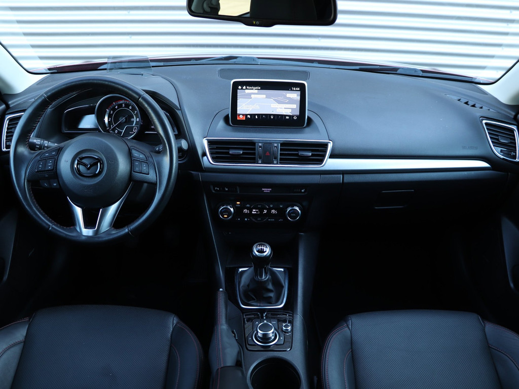 Mazda 3 2.0 GT-M *Leder*Bose*Navigatie* 52162648-2.jpg | Autodeka.nl