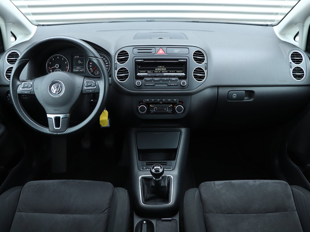 Volkswagen Golf Plus 1.2 TSI Highline BlueMotion *Parkeersens.*Trekhaak* 52561758-2.jpg | Autodeka.nl