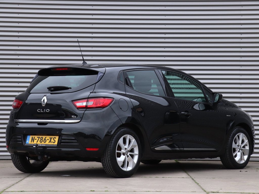Renault Clio 0.9 TCe Limited *Navigatie*Trekhaak*Parkeersens.* 52866612-1.jpg | Autodeka.nl