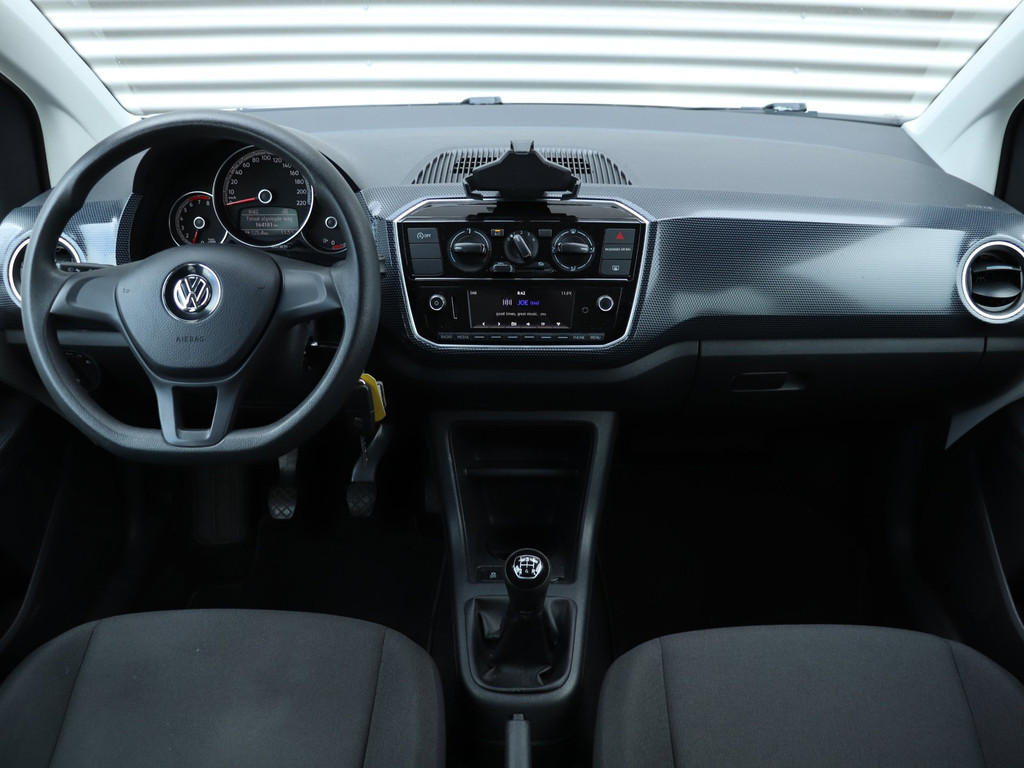Volkswagen up! 1.0 BMT move up! *Airco*DAB*Bluetooth* 53034391-2.jpg | Autodeka.nl