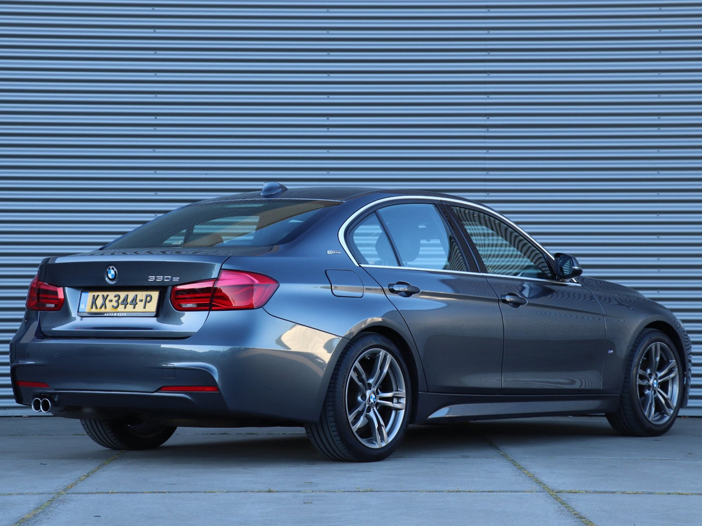 BMW 3 Serie 330e M-Sport Centennial High Executive *Leder*Apple Carplay* 53135136-1.jpg | Autodeka.nl