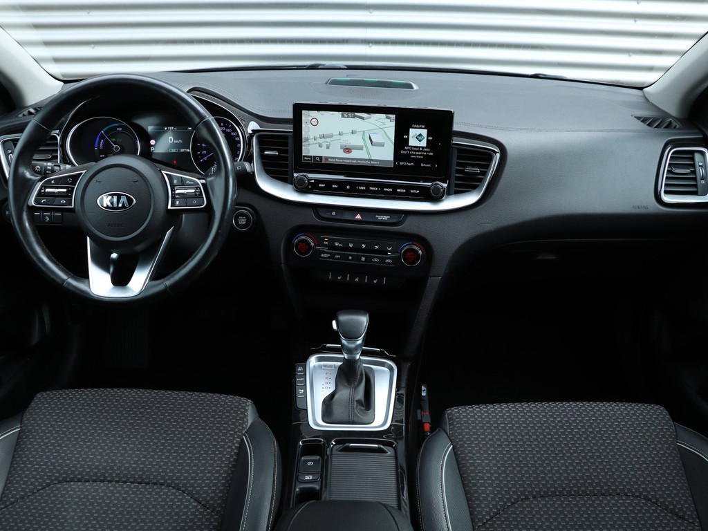 Kia Ceed Sportswagon 1.6 GDI PHEV DynamicPlusLine *Dealeronderh.* 53274657-2.jpg | Autodeka.nl