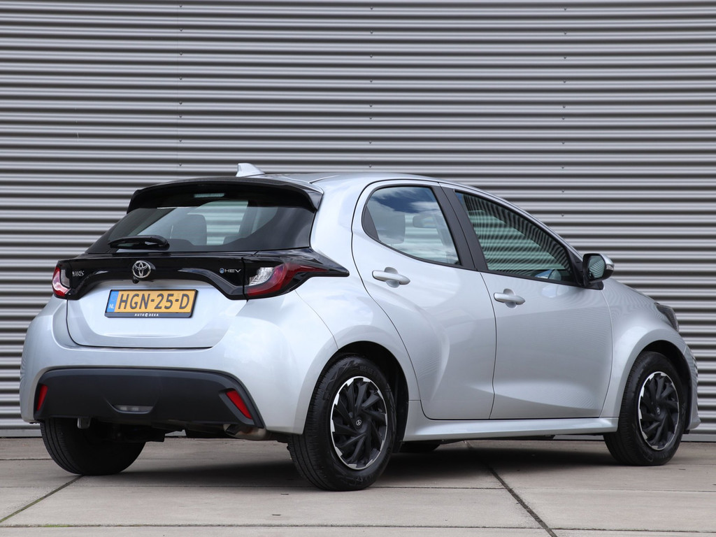 Toyota Yaris 1.5 Hybrid 115 Comfort *Camera*Apple Carplay* 54255127-1.jpg | Autodeka.nl