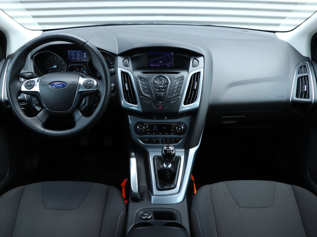 Ford Focus Wagon 1.6 EcoBoost Titanium *Dealeronderh.*Navigatie*Parkeersens.* 54350446-2.jpg | Autodeka.nl
