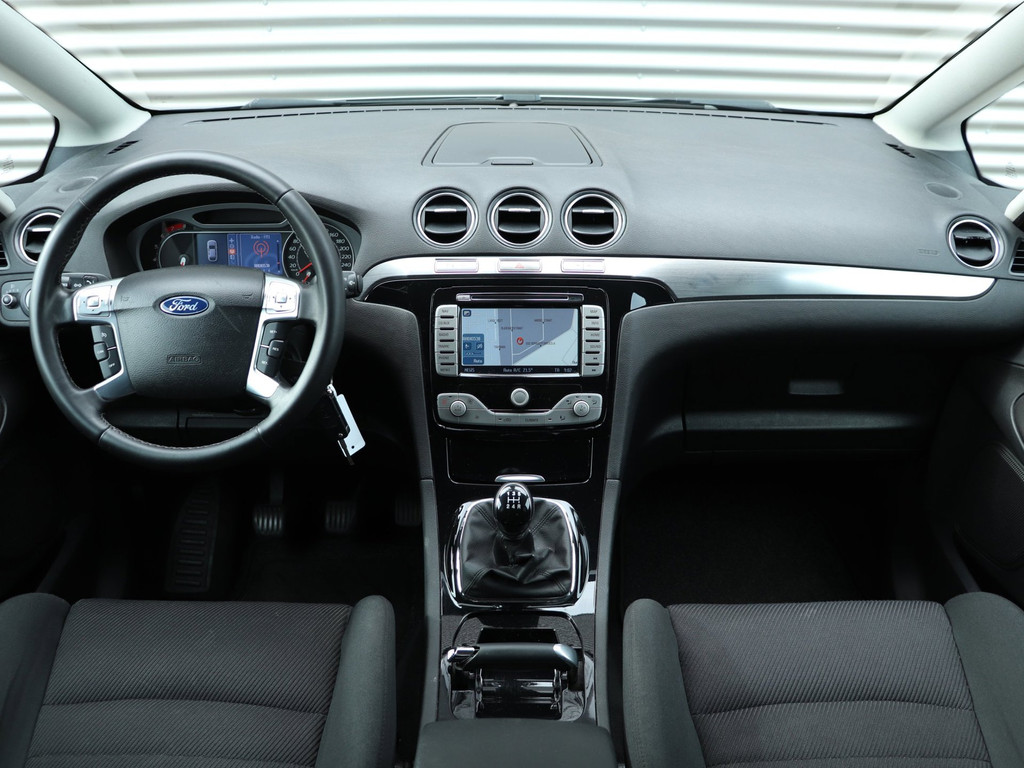 Ford S-Max 2.0 Titanium *Dealeronderh.*Navigatie*Trekhaak* 54666304-2.jpg | Autodeka.nl