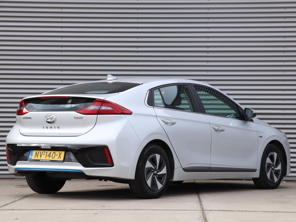 Hyundai IONIQ 1.6 GDi Comfort Automaat *Navigatie*Infinity-audio* 54666672-1.jpg | Autodeka.nl