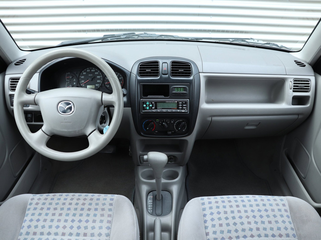 Mazda Demio 1.5 Touring Automaat *Airco* 54669808-2.jpg | Autodeka.nl
