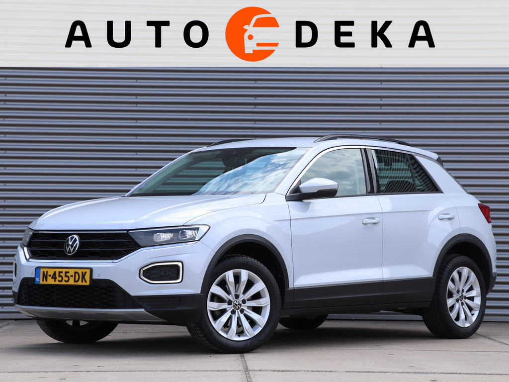 Volkswagen T-Roc 1.5 TSI Style Automaat *Navigatie*Parkeersens.*Stoelverw.* 55021458-0.jpg | Autodeka.nl