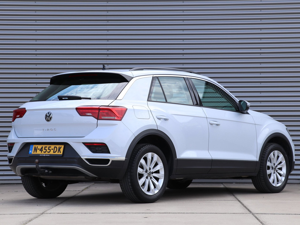 Volkswagen T-Roc 1.5 TSI Style Automaat *Navigatie*Parkeersens.*Stoelverw.* 55021458-1.jpg | Autodeka.nl