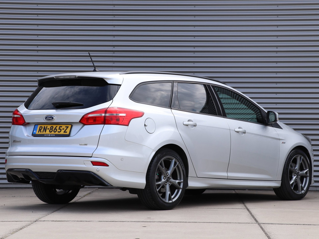 Ford Focus Wagon 1.0 EcoBoost ST-Line *Navigatie*Parkeersens.* 55021827-1.jpg | Autodeka.nl
