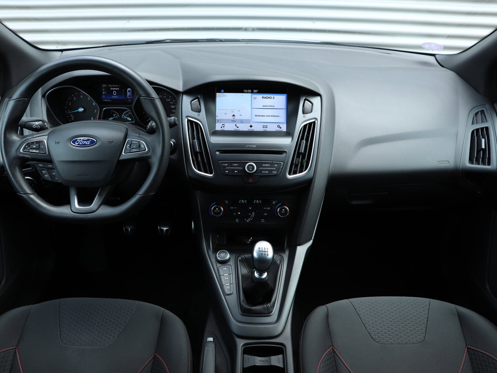 Ford Focus Wagon 1.0 EcoBoost ST-Line *Navigatie*Parkeersens.* 55021827-2.jpg | Autodeka.nl