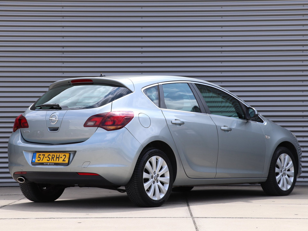 Opel Astra 1.4 Turbo Cosmo *Klimaatreg.*Cruisecontr.* 55126346-1.jpg | Autodeka.nl