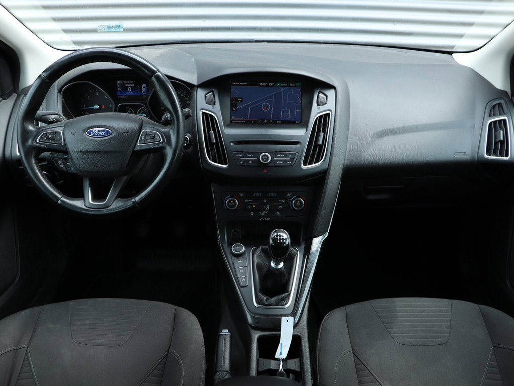 Ford Focus Wagon 1.5 TDCI Titanium Edition *Dealeronderh.*Navigatie* 55594661-2.jpg | Autodeka.nl