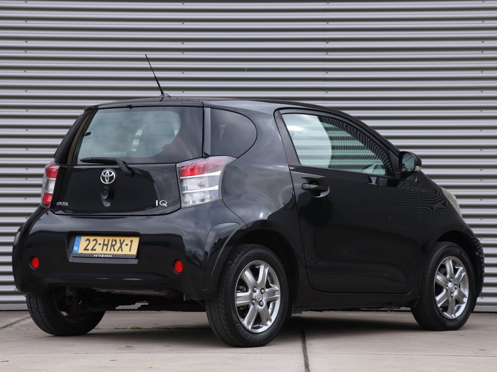 Toyota iQ 1.0 VVTi Aspiration *Dealeronderh.*Navigatie*Keyless* 56018803-1.jpg | Autodeka.nl