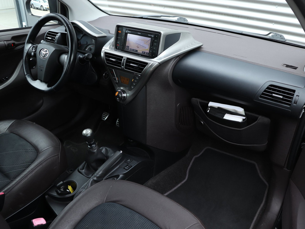 Toyota iQ 1.0 VVTi Aspiration *Dealeronderh.*Navigatie*Keyless* 56018803-2.jpg | Autodeka.nl