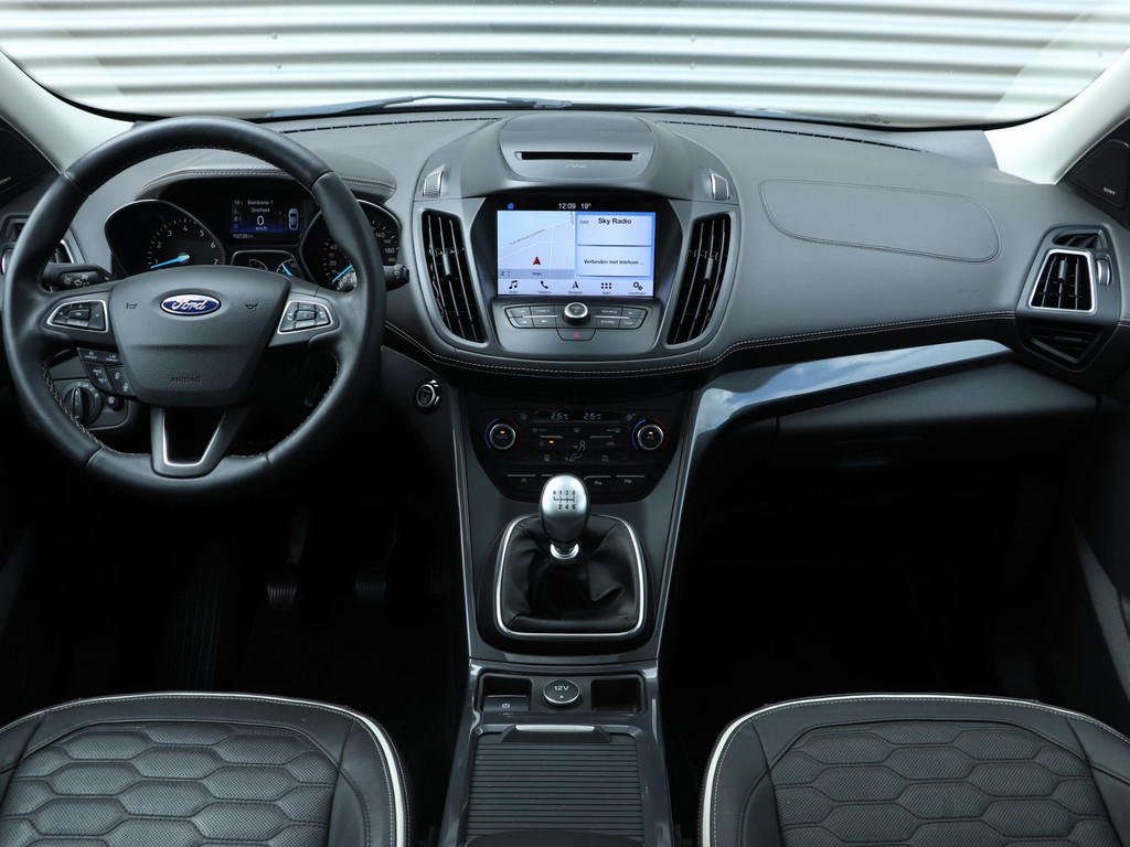 Ford Kuga 1.5 EcoBoost Vignale *Panodak*Leder*Trekhaak* 56098762-2.jpg | Autodeka.nl