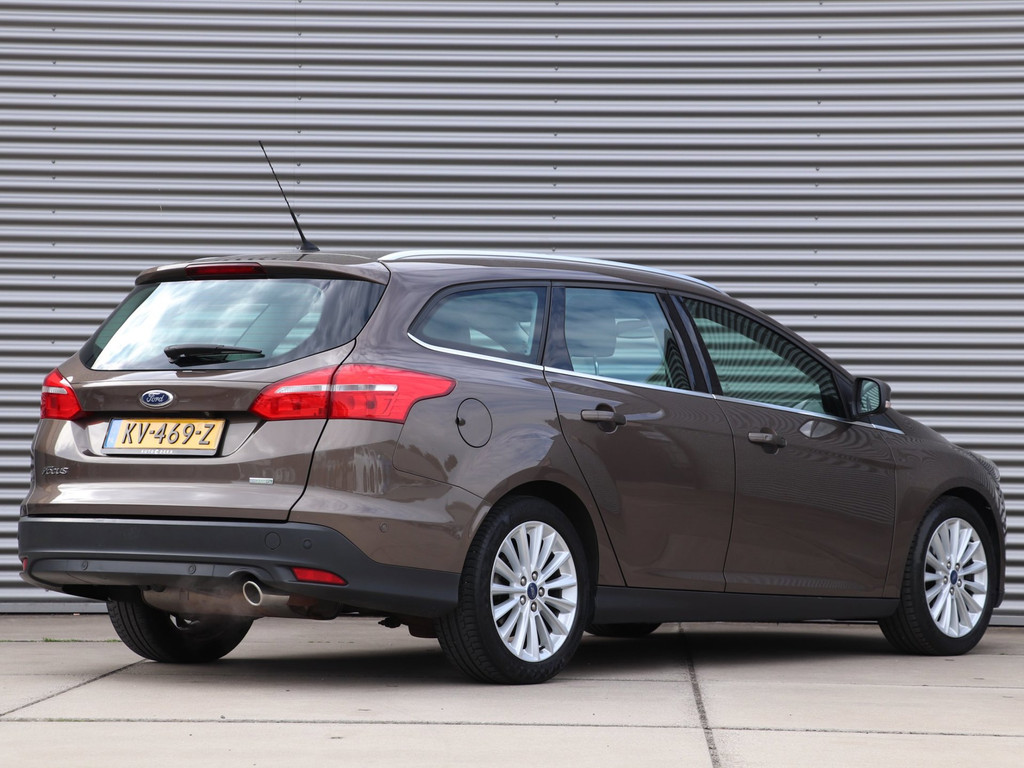 Ford Focus Wagon 1.5 EcoBoost Titanium *1e Eigenaar*Dealeronderh.* 56246588-1.jpg | Autodeka.nl