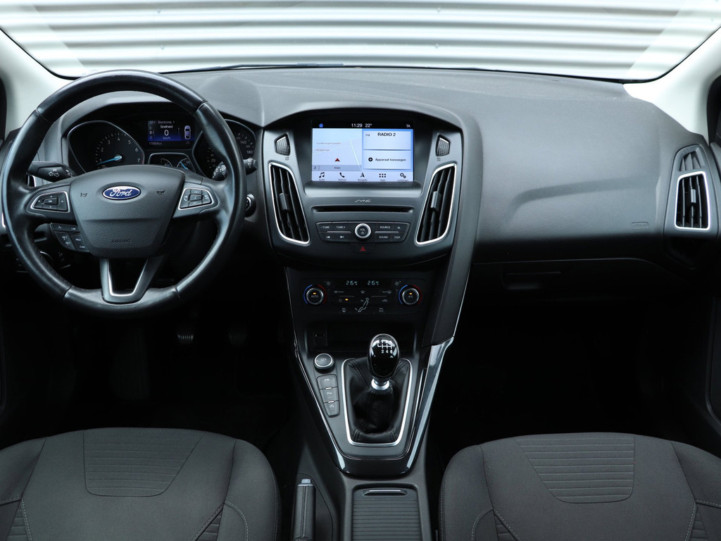 Ford Focus Wagon 1.5 EcoBoost Titanium *1e Eigenaar*Dealeronderh.* 56246588-2.jpg | Autodeka.nl
