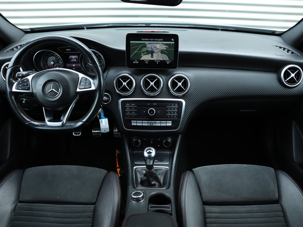 Mercedes-Benz A-Klasse 160 AMG Night Edition Plus *Navigatie*Parkeersens.* 56723366-2.jpg | Autodeka.nl