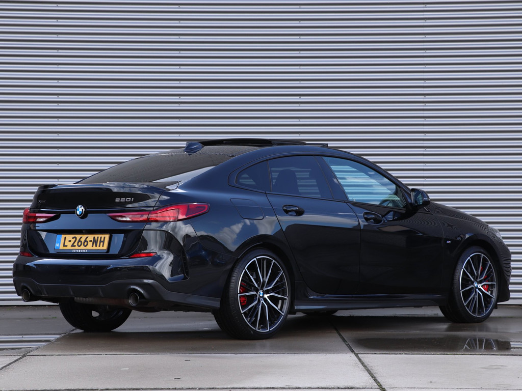 BMW 2 Serie Gran Coupé 220i xDrive M-Sport Automaat *Panodak*Schaalstoelen* 56735973-1.jpg | Autodeka.nl