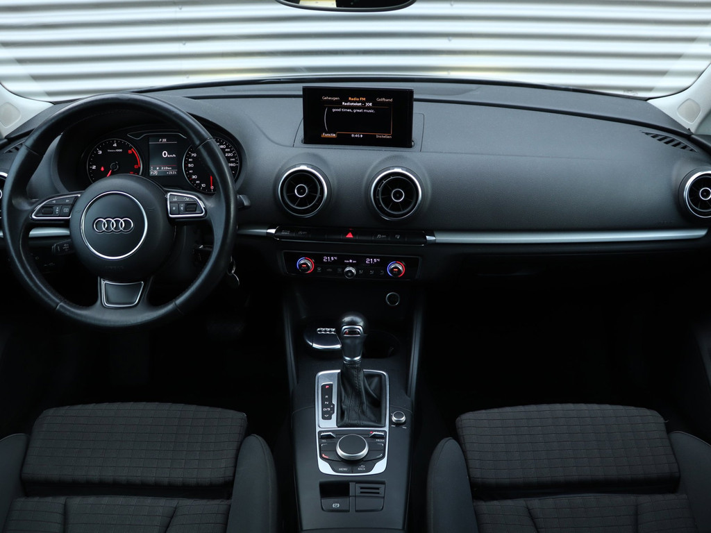 Audi A3 Sportback 1.6 TDI Ambition Pro Line plus Automaat *Xenon*Navigatie* 57094249-2.jpg | Autodeka.nl