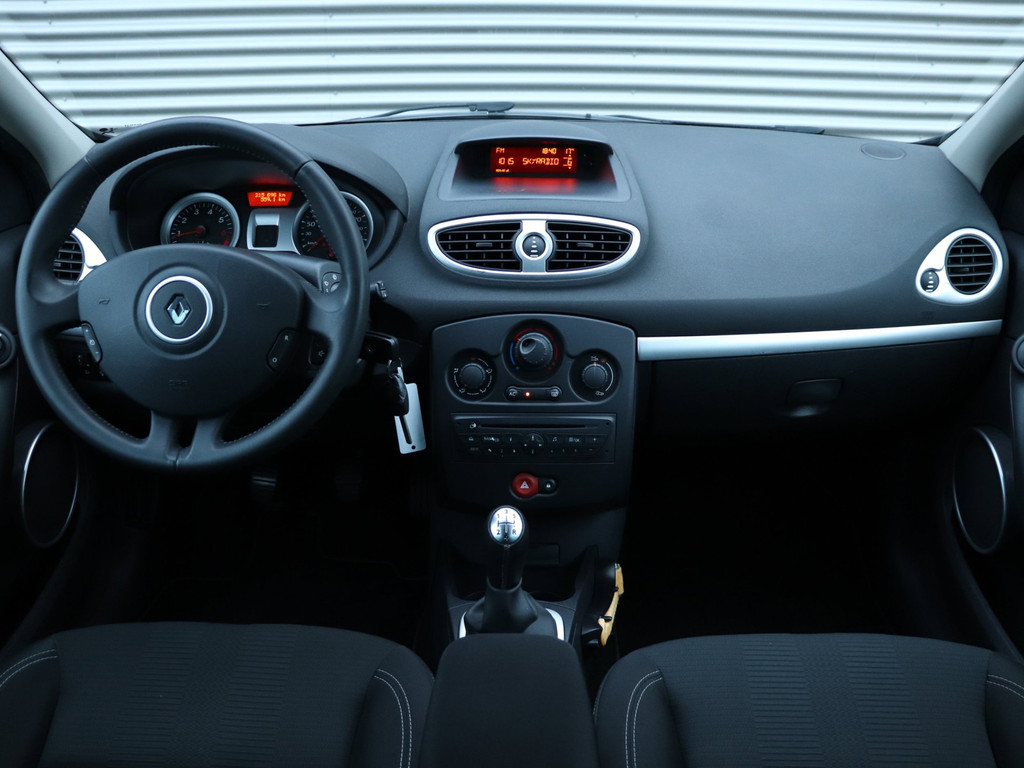 Renault Clio Estate 1.2 TCe Collection *Airco*Cruisecontr.*Parkeersens.* 57461040-2.jpg | Autodeka.nl