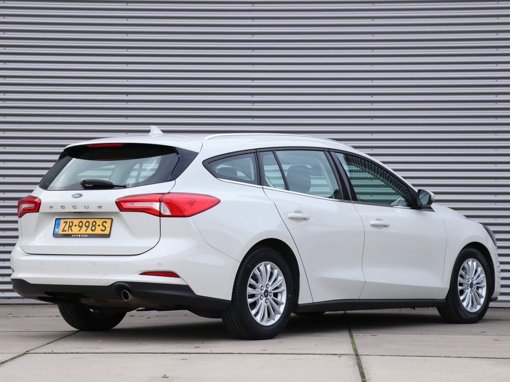 Ford Focus Wagon 1.5 EcoBoost Titanium Business *Dealeronderh.*Winterpack* 57499100-1.jpg | Autodeka.nl